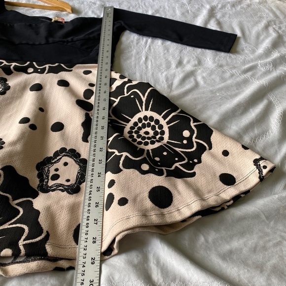 SISS‎ Fit and Flare Girls 3/4 Sleeve Black/Peach Flower Dress Size Medium - Picture 9 of 12